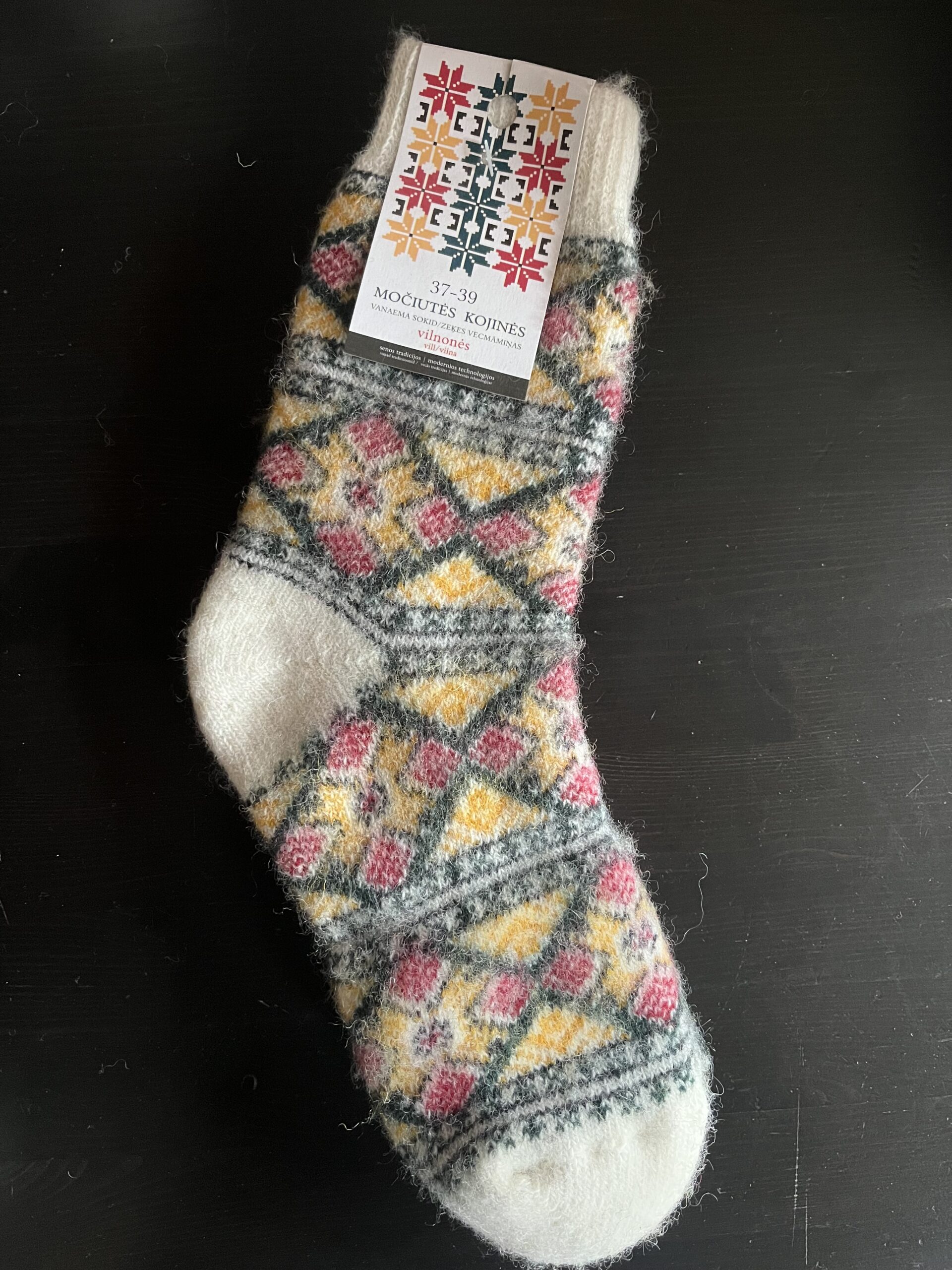 Kojinės Tautinės 37-39 vilna