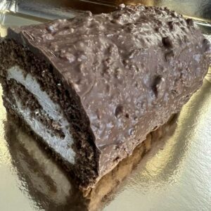 Snikerinis pyragas 560 g. UŽSISAKYTI GALIMA NUO DABAR. ŠI PREKĖ BUS IŠSIŲSTA VASARIO 2/3D.